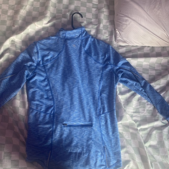 Loved it got a new one didn’t really wear. It needed it out of my closet. - Picture 2 of 5